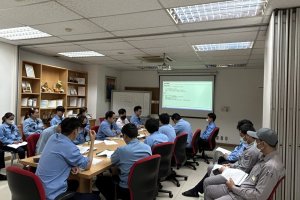 包装試験について、日本から講師に来ていただきました。