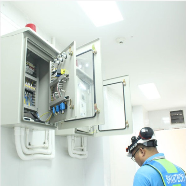 Cold room installation service for storing frozen food, frozen room Thailand Samutsakorn