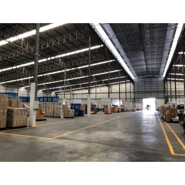 Warehouse service