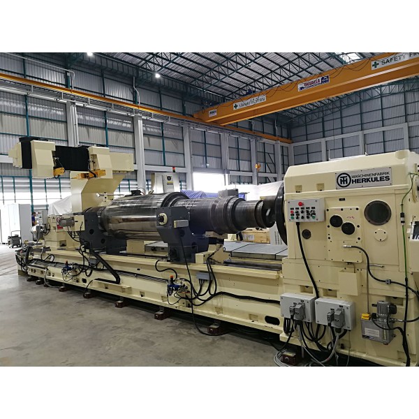 Grinding Machine: Roll grinder machine & accessories