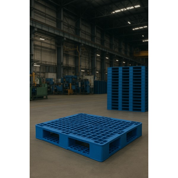 How to Choose Plastic Pallets for Industrial Use｜Size, Weight, and Durability Basics
