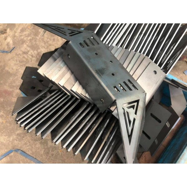 รับตัดเลเซอร์CNC พับ เชื่อม ผลิตงานเหล็กตามแบบ